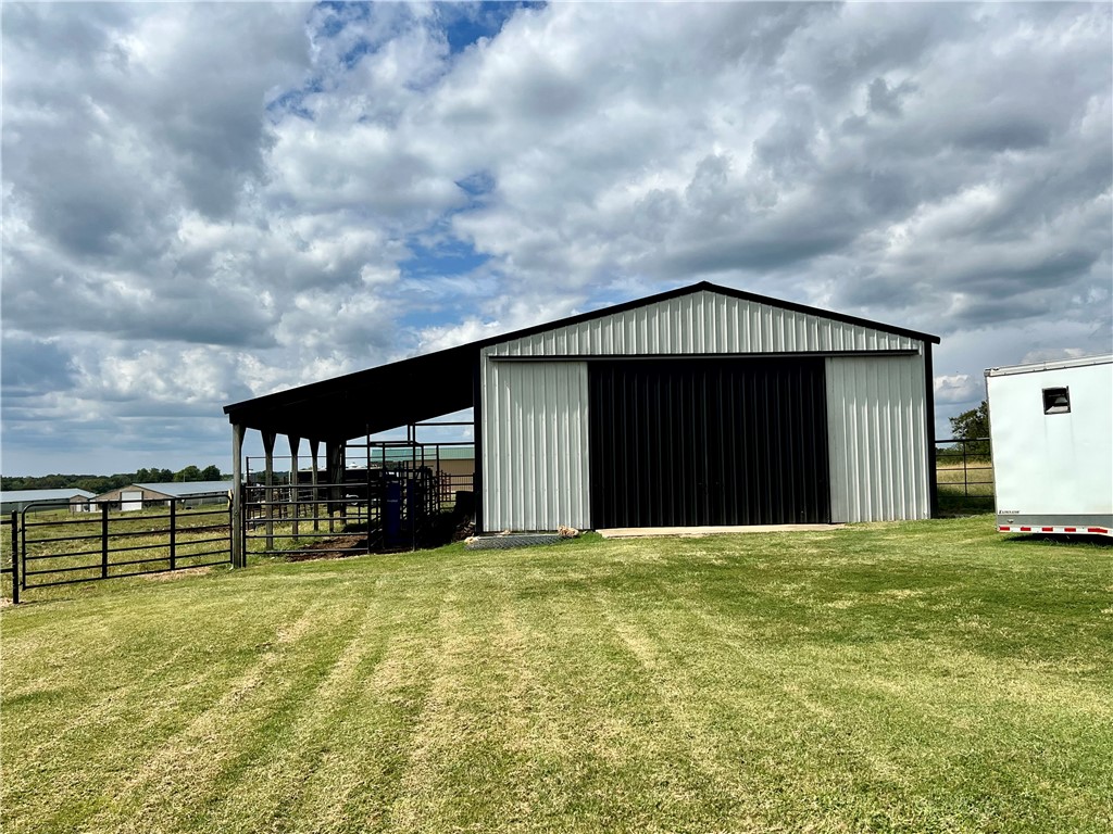 27-17-33-RURAL - Residential