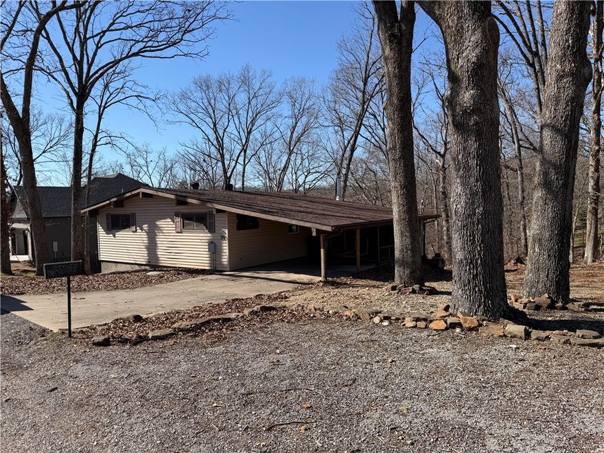 Completely remodeled and tucked just off Cromer in the Lancashire area of Bella Vista, this home blends fresh updates with everyday comfort. Inside, you’ll find granite countertops and thoughtful finishes throughout, creating a clean, move-in ready feel. Step outside and you’re surrounded by beautiful views and quick access to the trail system, making it easy to enjoy everything Bella Vista is known for. Great location, modern updates, and nature right outside your door.