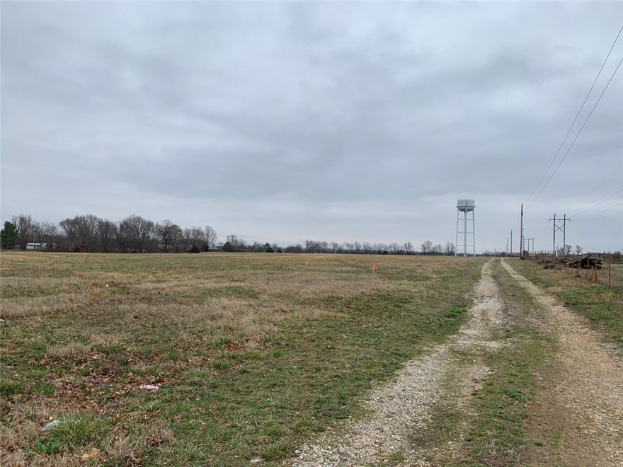 Great property on hwy 72e, between bentonville & pea ridge, that could be used in many ways, two parcels totaling 19.5 acres (15.53 & 3.97)