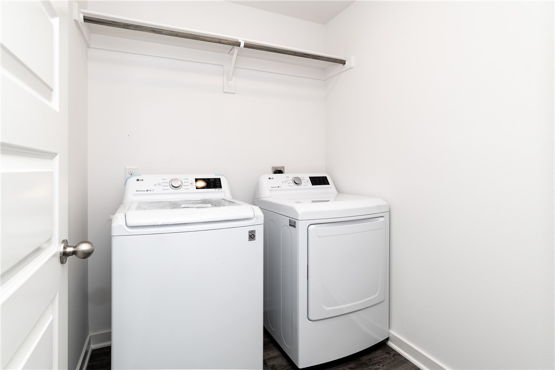 LAWLIS RANCH SUB PH 1 - Residential Lease