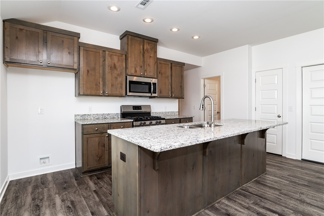 LAWLIS RANCH SUB PH 1 - Residential Lease
