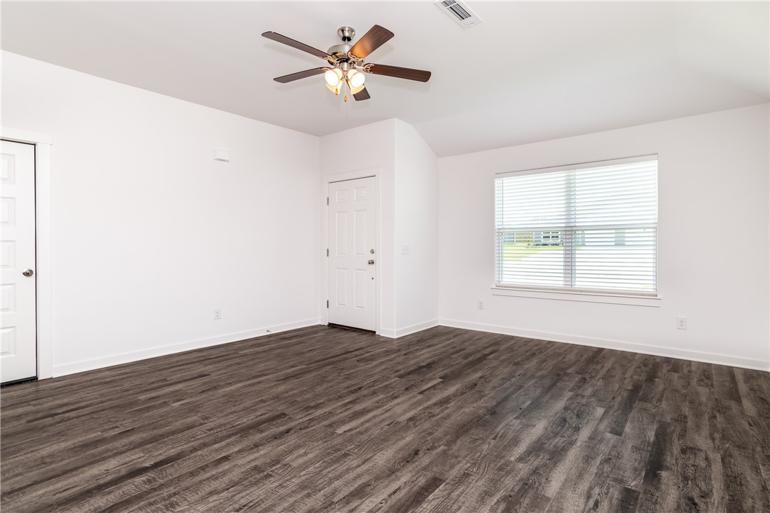 LAWLIS RANCH SUB PH 1 - Residential Lease