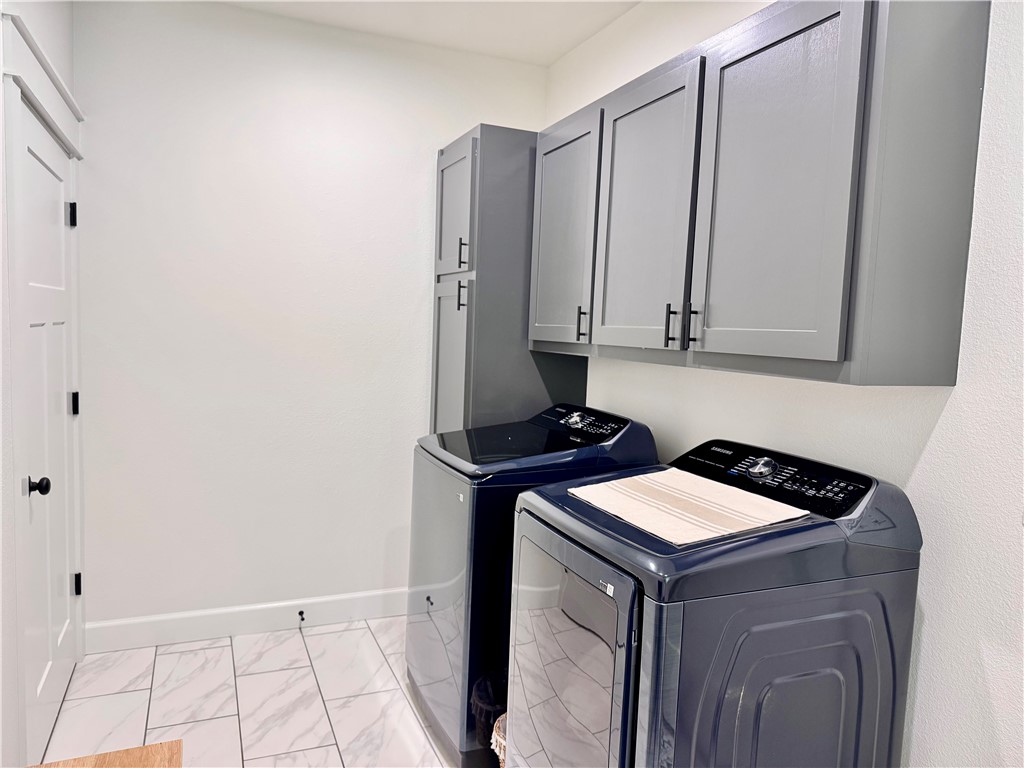 Rolling Hills - Residential