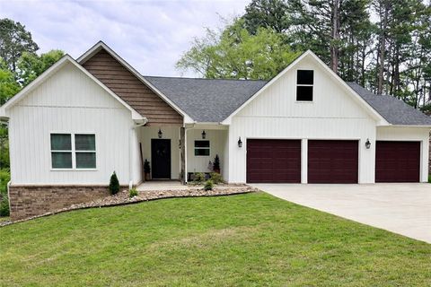 Photo of 909 Rolling Hills Drive, Russellville, AR 72801 (MLS # 1341514)