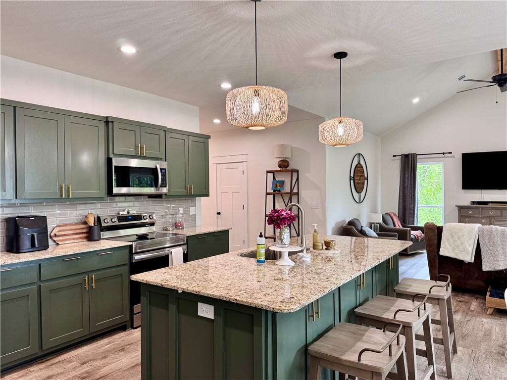 Rolling Hills - Residential