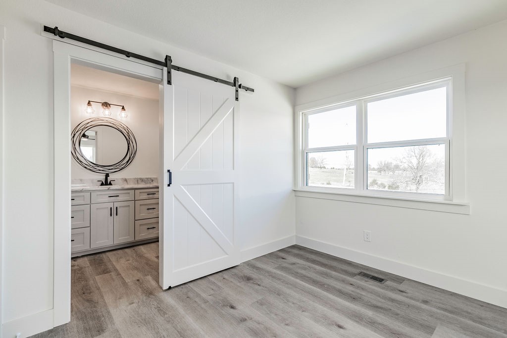 n / a - Residential