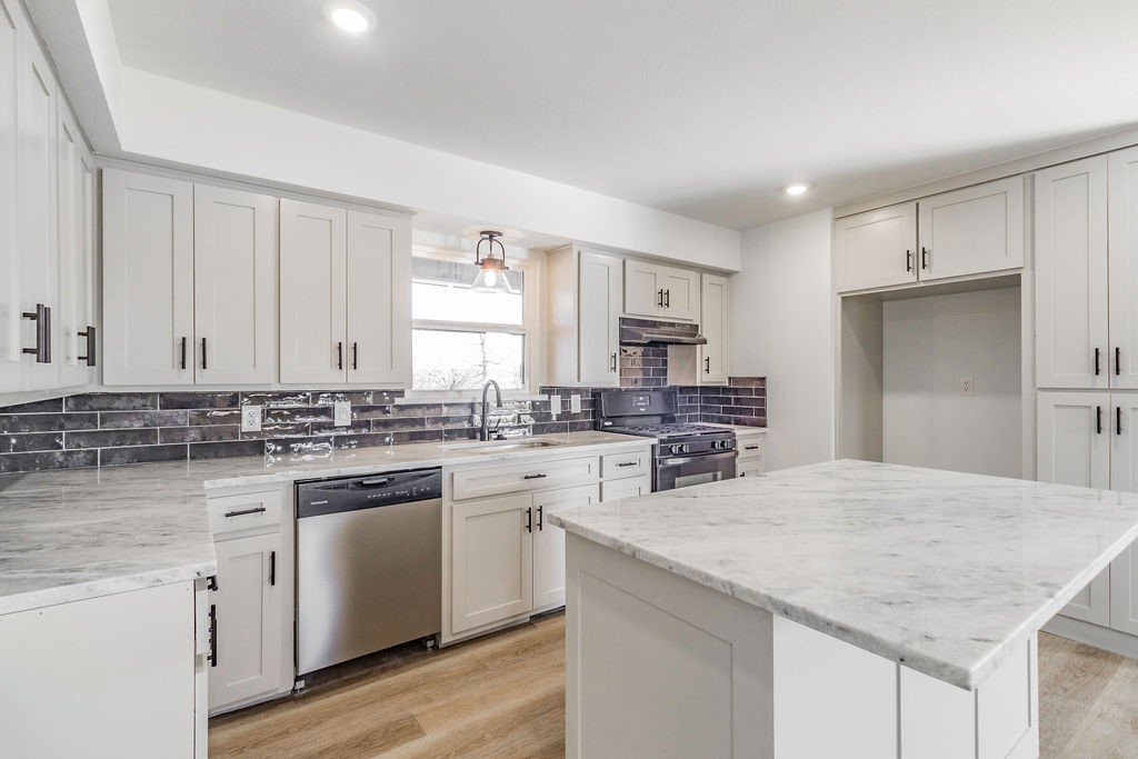 n / a - Residential