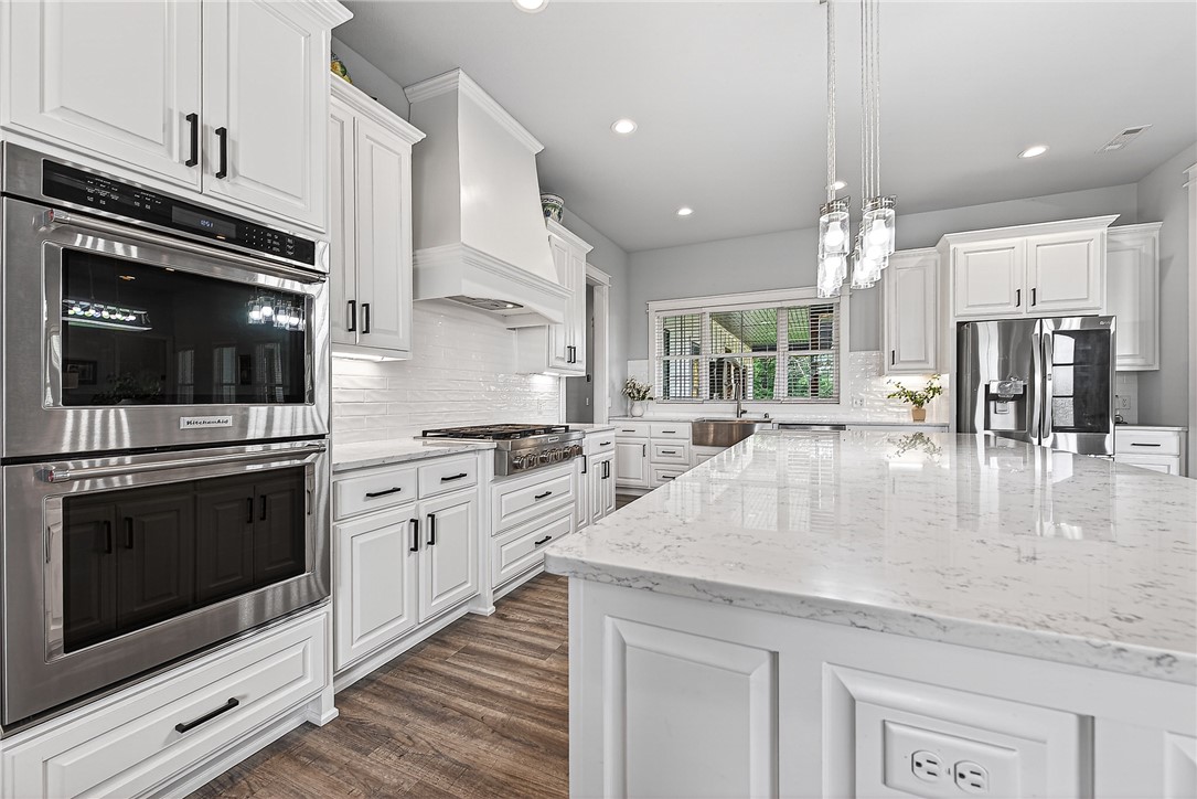 Michael E James Pls 985 Tr - Residential