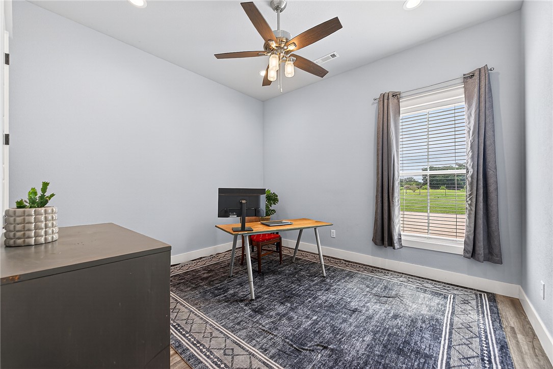 Michael E James Pls 985 Tr - Residential