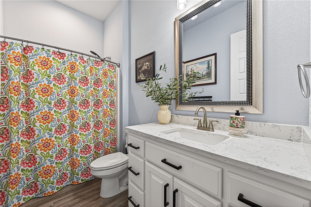 Michael E James Pls 985 Tr - Residential