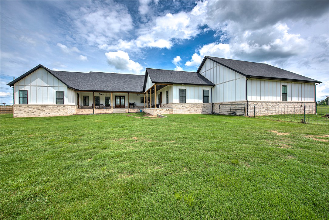 Michael E James Pls 985 Tr - Residential