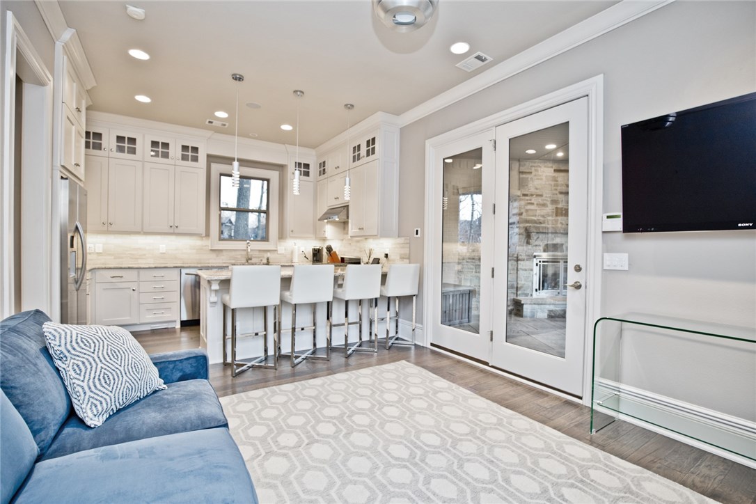 PINNACLE - Residential