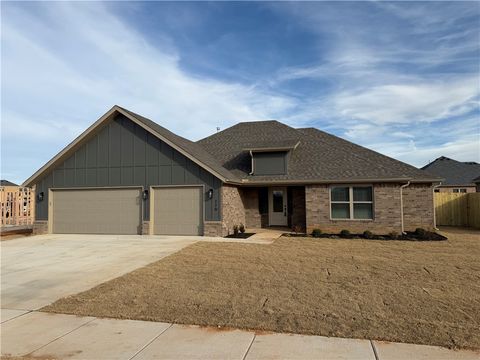 Photo of 116 N Panther Avenue, Farmington, AR 72730 (MLS # 1331202)