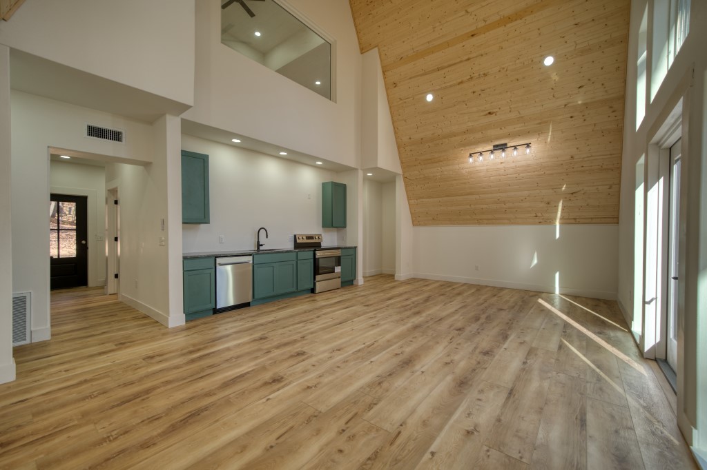 Lake Forest Acres #2 - Residential