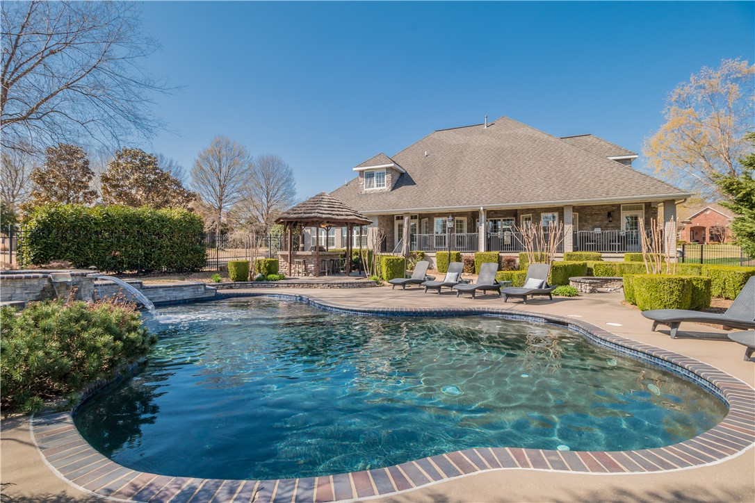 Pinnacle - Residential