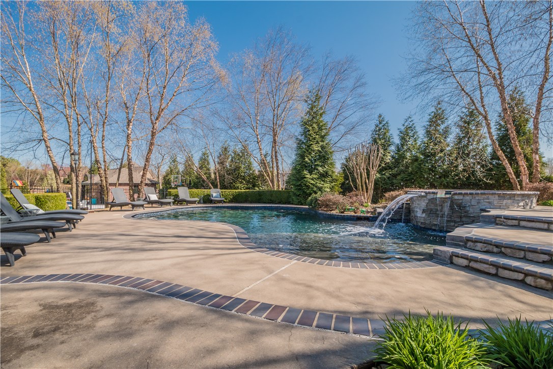 Pinnacle - Residential