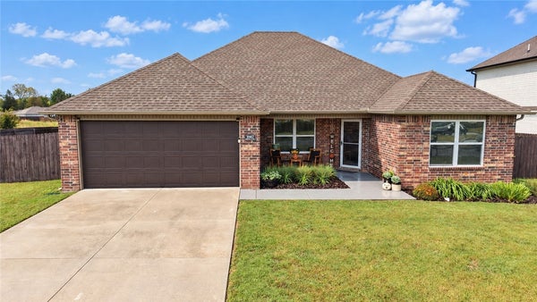 1002 MACY LN, ELKINS, AR 72727 - Image c19ad6d3ce60dee2563208d94454b29f/2063772732