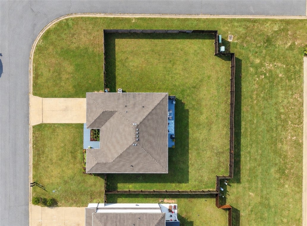 1002 Macy Lane