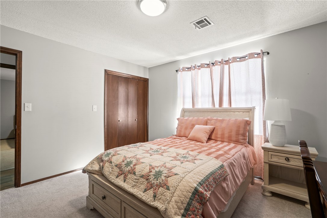 Hickory Hills Sub Siloam Spgs - Residential