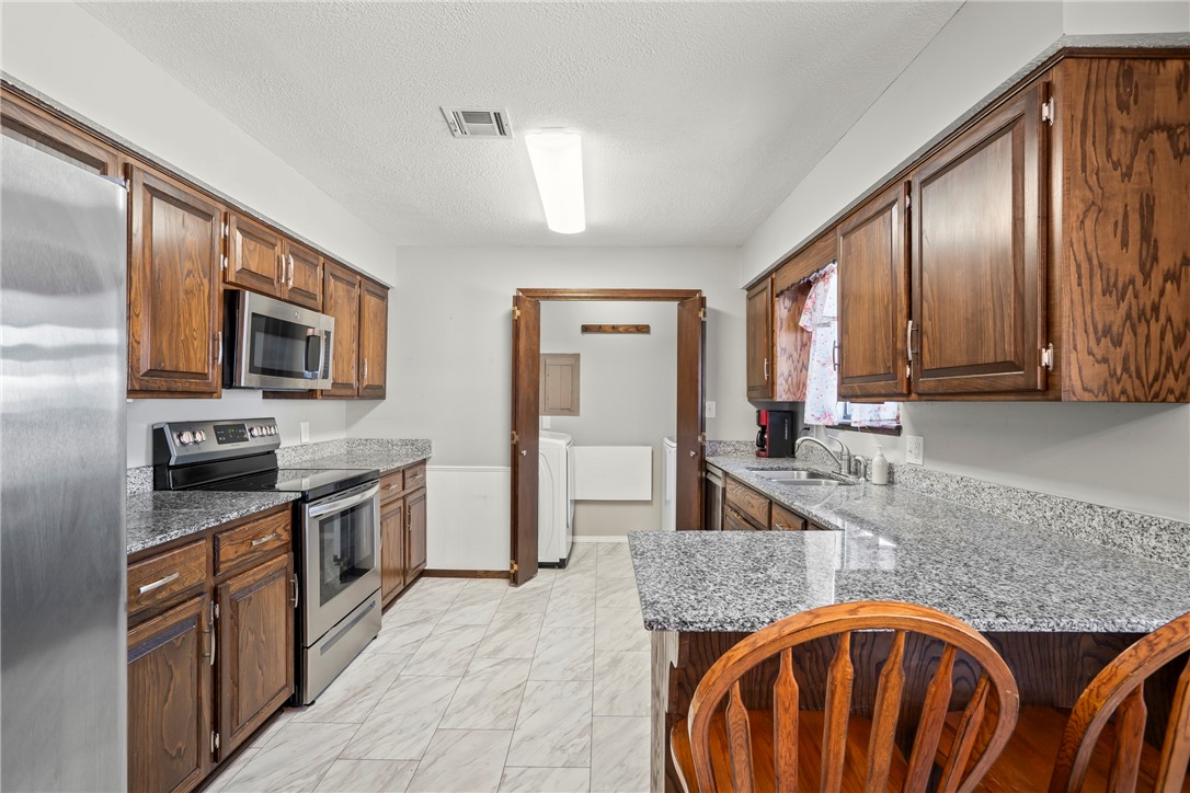 Hickory Hills Sub Siloam Spgs - Residential