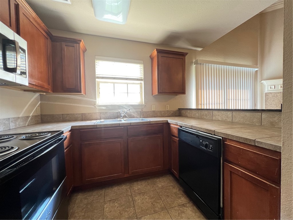 Skate Place Ph Ii Condos Hpr - Residential Lease