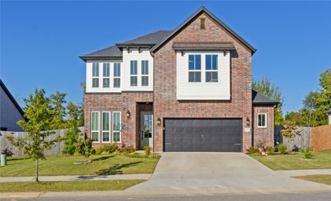 Photo of 2927 N Whistle Post Drive, Fayetteville, AR 72704 (MLS # 1324774)