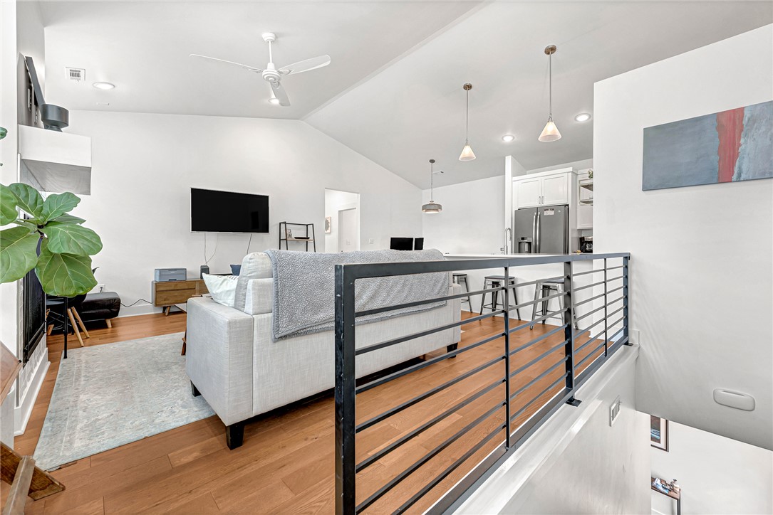 Pubside Horizontal Prop Regime - Residential