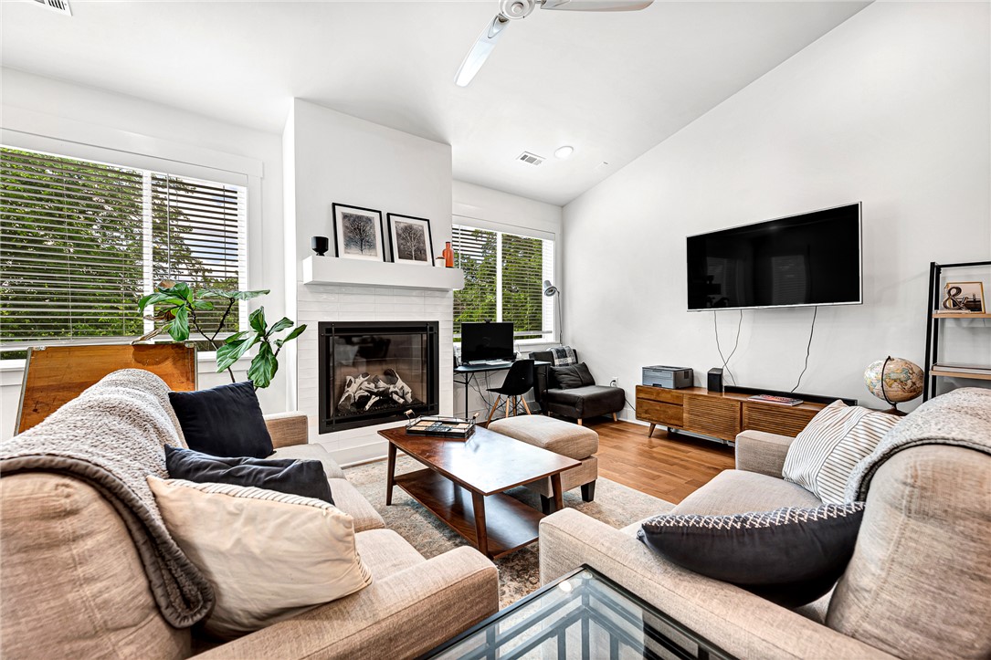 Pubside Horizontal Prop Regime - Residential