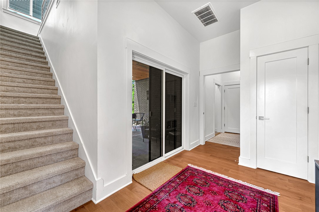 Pubside Horizontal Prop Regime - Residential