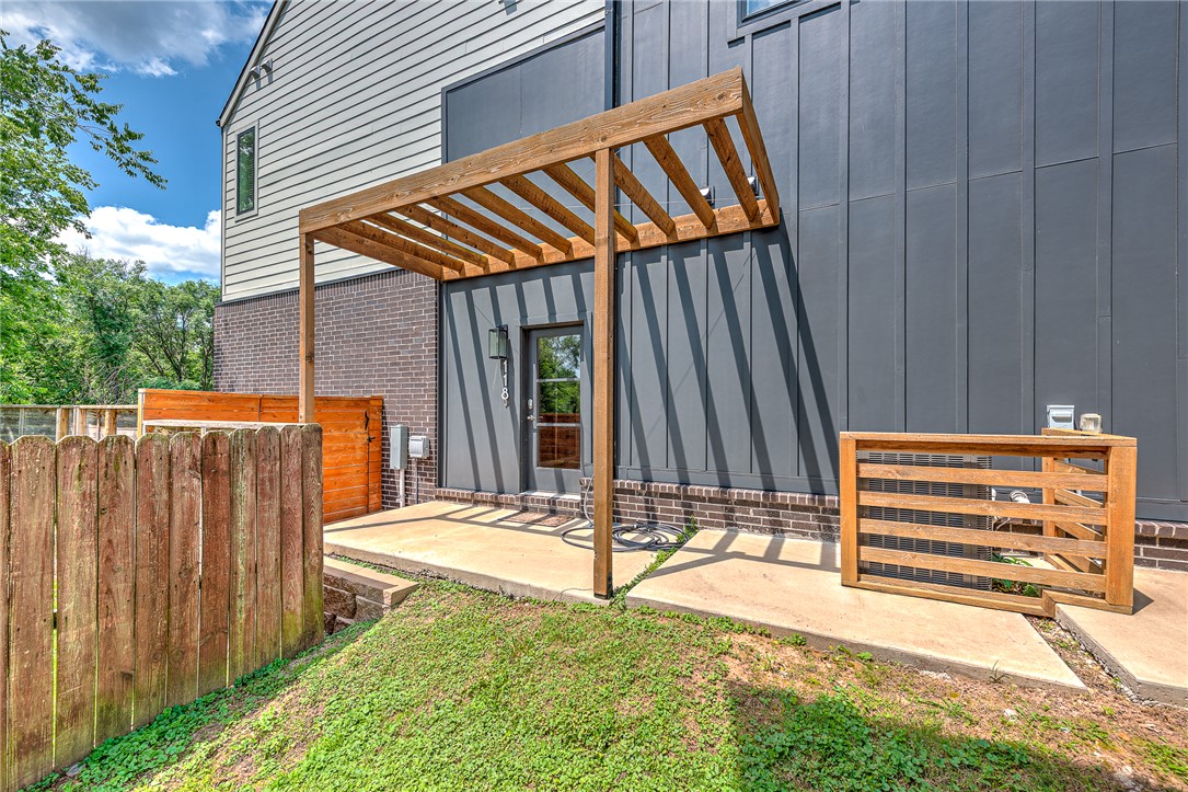 Pubside Horizontal Prop Regime - Residential