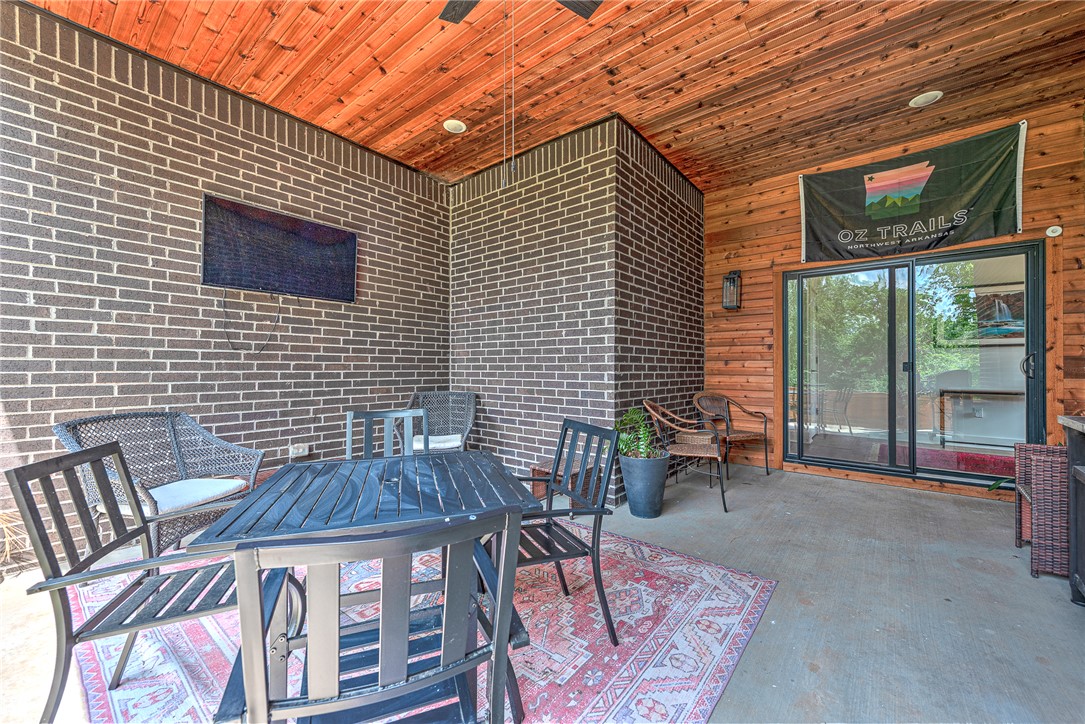 Pubside Horizontal Prop Regime - Residential