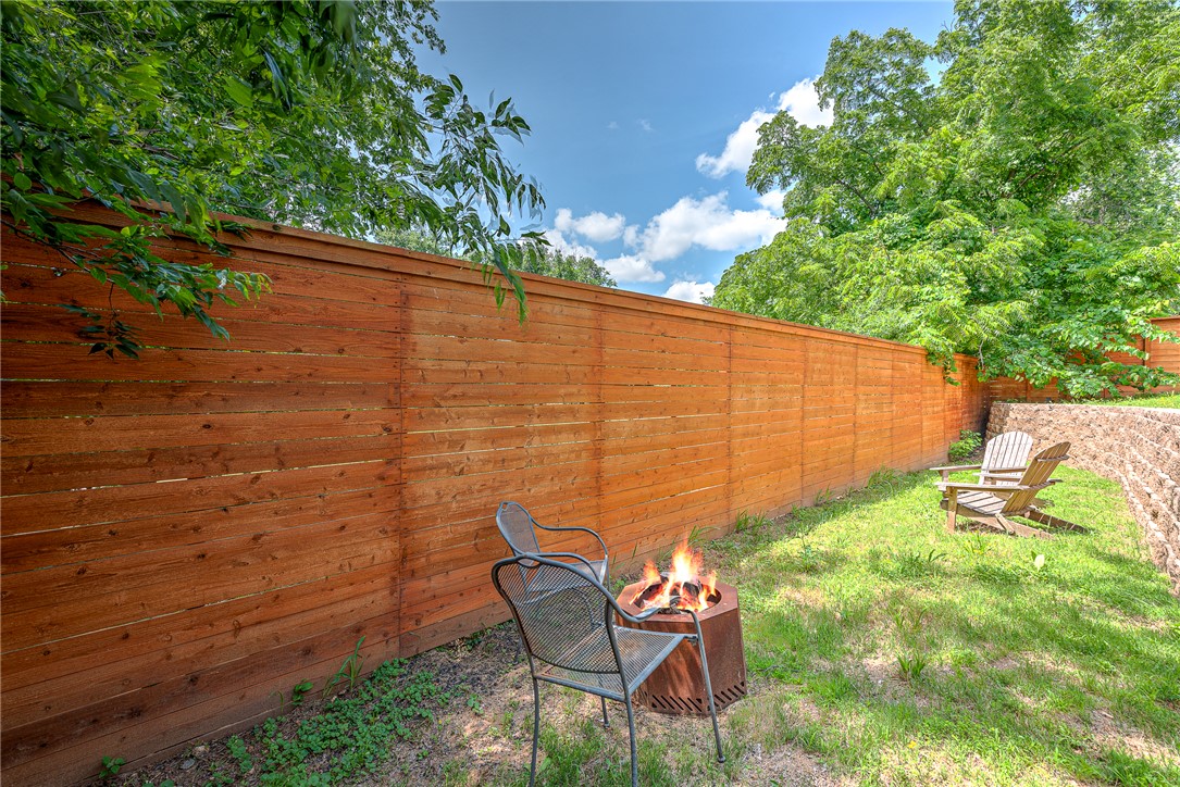 Pubside Horizontal Prop Regime - Residential