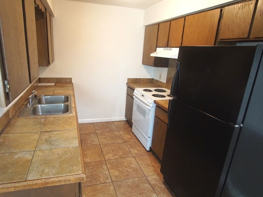 Sunset Manor Ph 2 Rogers - Residential Income