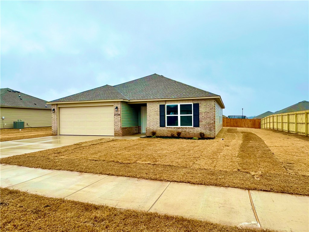Move in Ready!! This home qualifies for up to $10,000 closing cost assistance when using preferred lender and title company! More incentives are available! The Foster II plan is a delightful and inviting home design. Its curb appeal, characterized by the front porch and front yard landscaping, sets a welcoming tone from the moment you see it. This open-concept home offers a spacious living experience with its 3 bedrooms and 2 bathrooms. The kitchen is a highlight of the home, fully equipped with energy-efficient appliances. Learn more about this home today! *Photos are of similar home. Promo ends 1/16/24