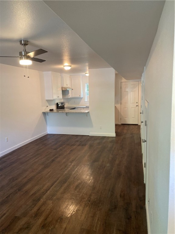 Modern 2 bed, 1 bath townhouses available NOW! Close to I-49, Wedington, MLK, and campus. Granite counters, stainless steel appliances, wood floors, and modern fixtures! Completely remodeled: new floors, sheetrock, HVAC, plumbing, etc. $600 security deposit. No pets. Available May 1st!