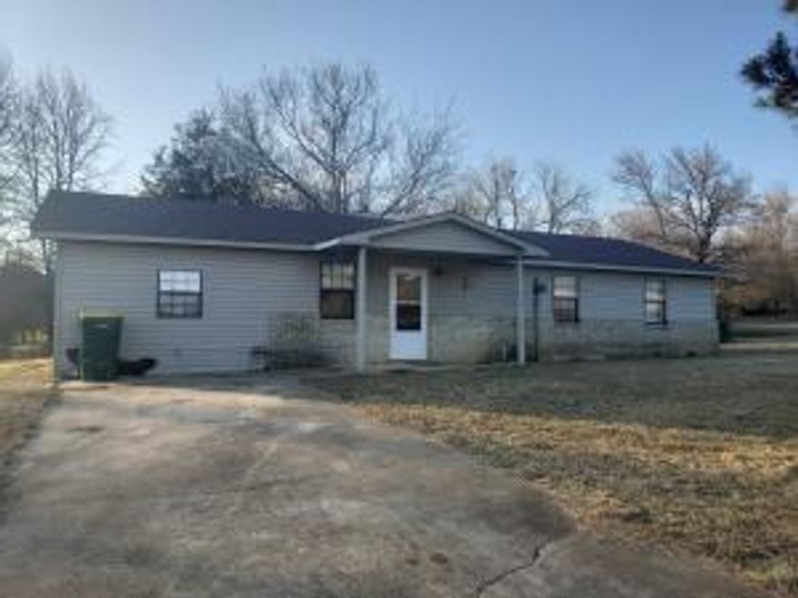Hard to find 4 bedroom 1.5 bath home  on 1 acre of land. Per tax records in Pottsville School District. The home sits on a corner lot and offers a storage building.