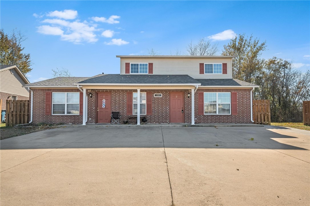 Carriage Square Sub Bentonville - Residential Income