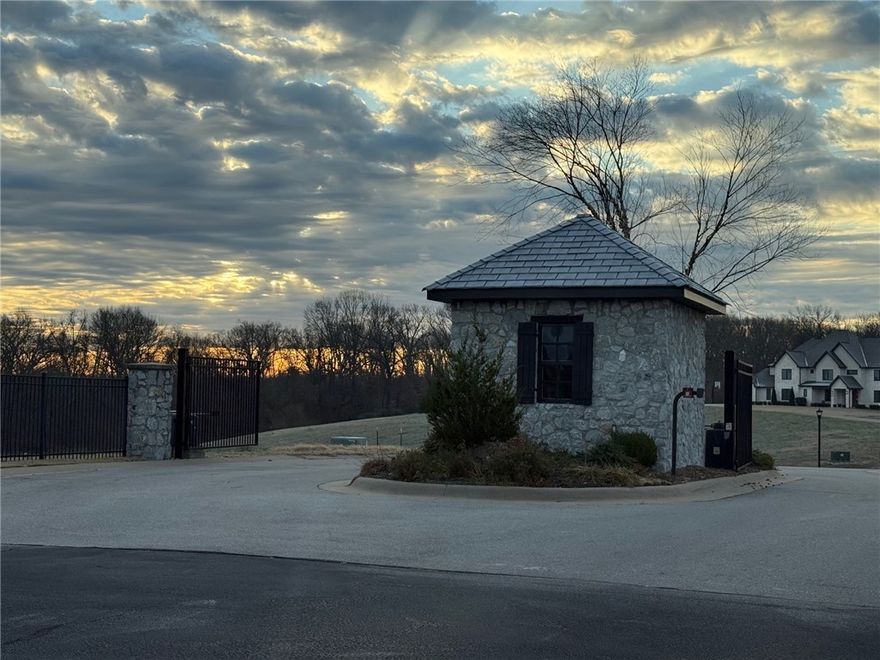 Build your dream home on this 1.67-acre lot in an upscale Bentonville neighborhood. Ideal for a high square-foot build, this spacious parcel offers privacy, scenic surroundings, and proximity to top amenities, dining, and schools.