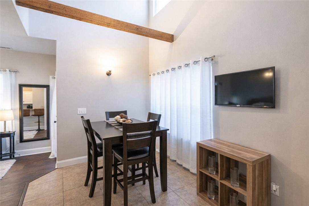 Stadium Centre Cottages Lts 1214 - Residential Lease