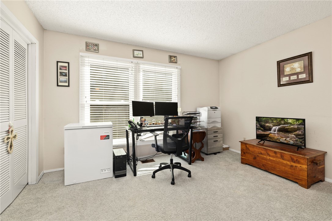 Townhouse Tct 3 A/K/A Drake Court Bvv - Residential