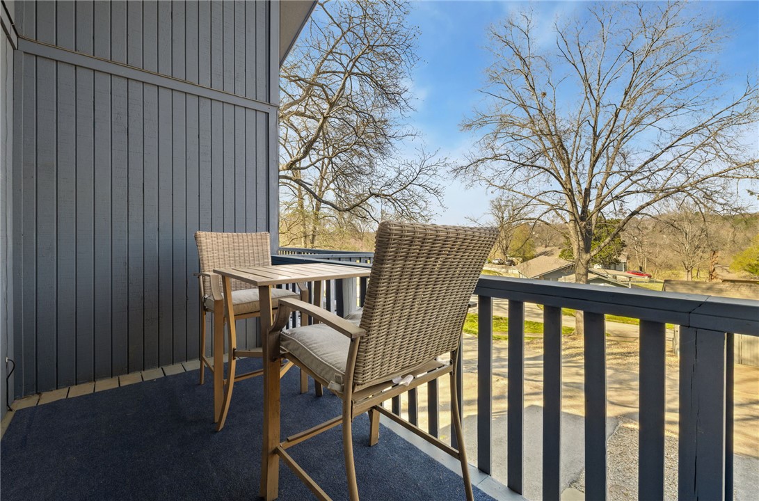 Townhouse Tct 3 A/K/A Drake Court Bvv - Residential