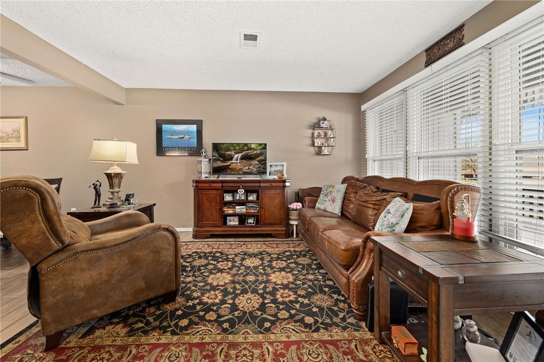 Townhouse Tct 3 A/K/A Drake Court Bvv - Residential