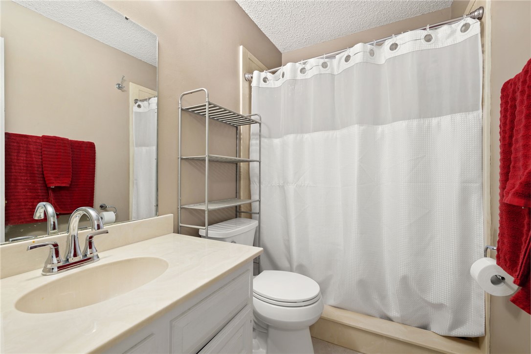 Townhouse Tct 3 A/K/A Drake Court Bvv - Residential