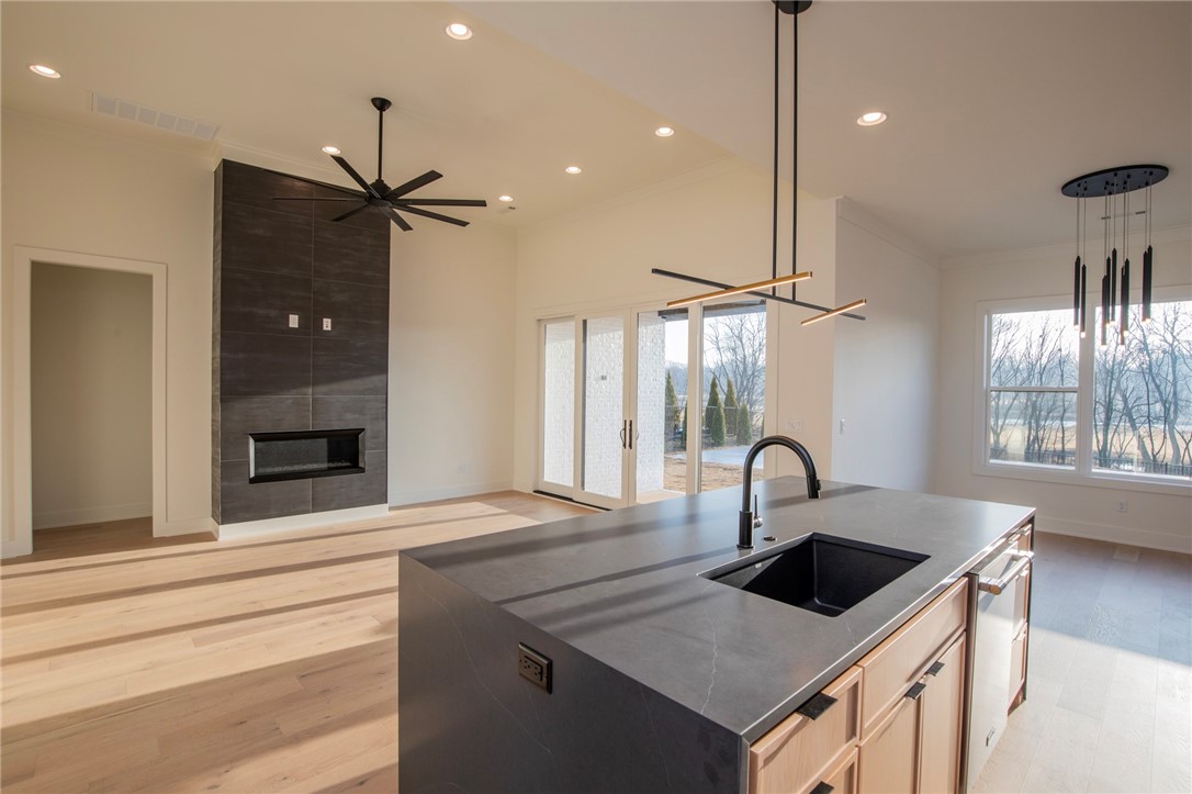 Shadow Valley Ph 11 Rogers - Residential