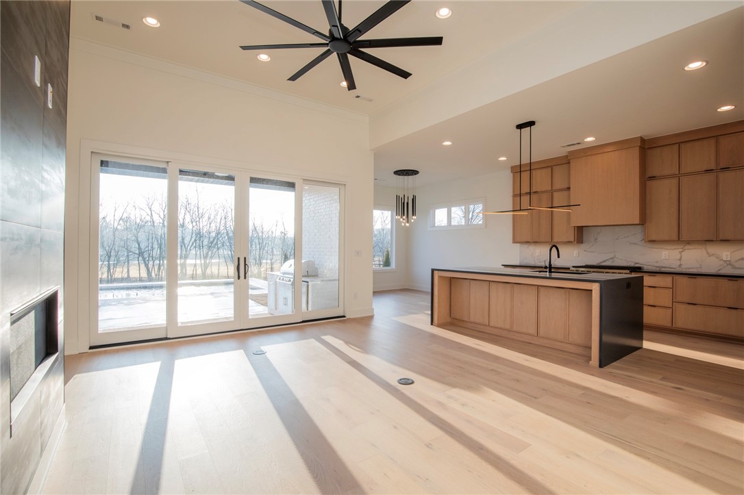 Shadow Valley Ph 11 Rogers - Residential