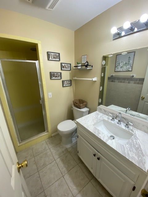 Kingsdale Courts Bvv - Residential Lease