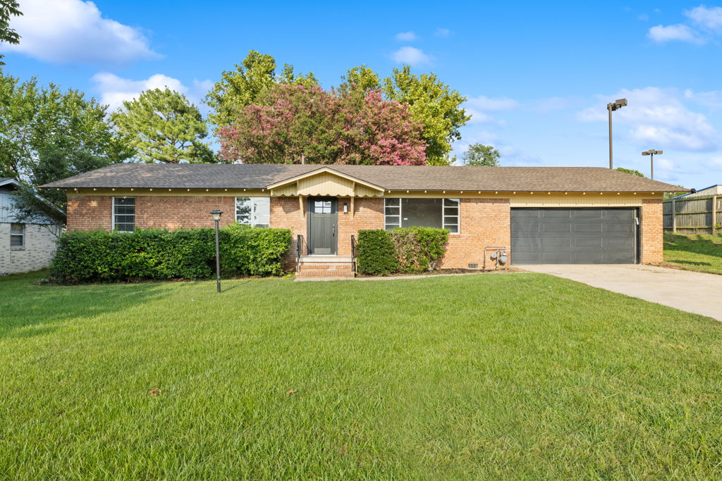 Photo 1 of 35 — 2415 64th Street, Fort Smith, AR 72903