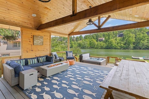 Photo of 83 Lancaster Drive, Bella Vista, AR 72715 (MLS # 1361742)