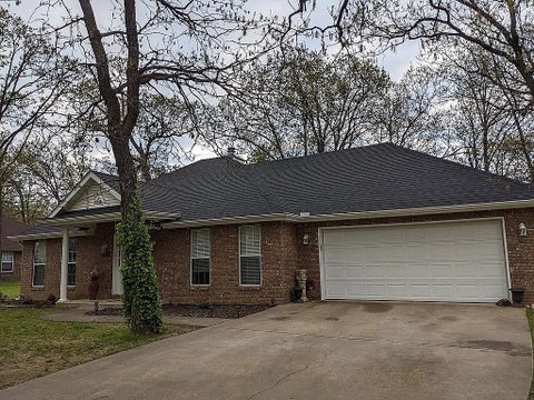 Photo of 708 Cherokee Drive, Gentry, AR 72734 (MLS # 1357834)