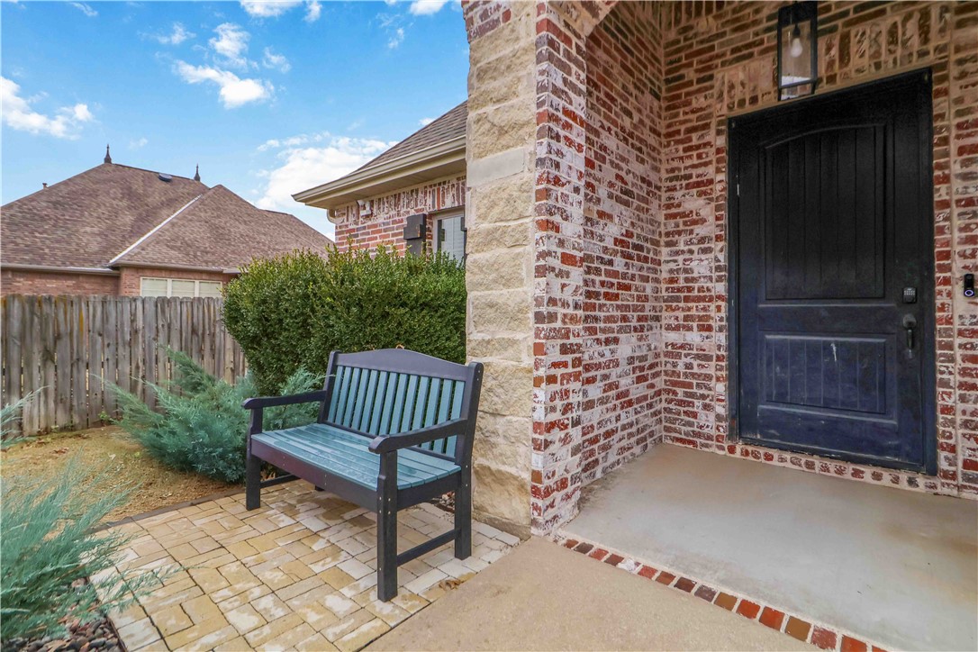 Lexington Sub Rogers - Residential